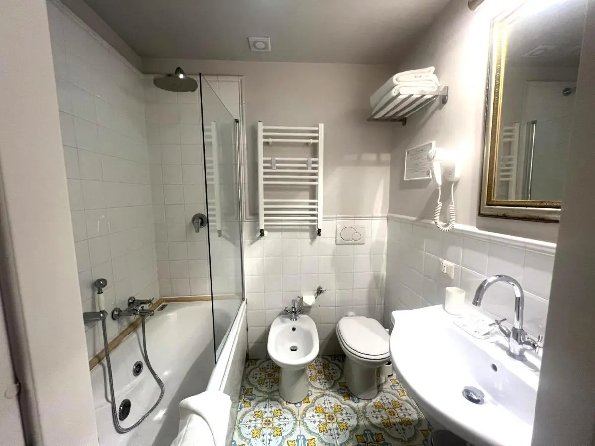 Image 6 of INTERNO ROMA