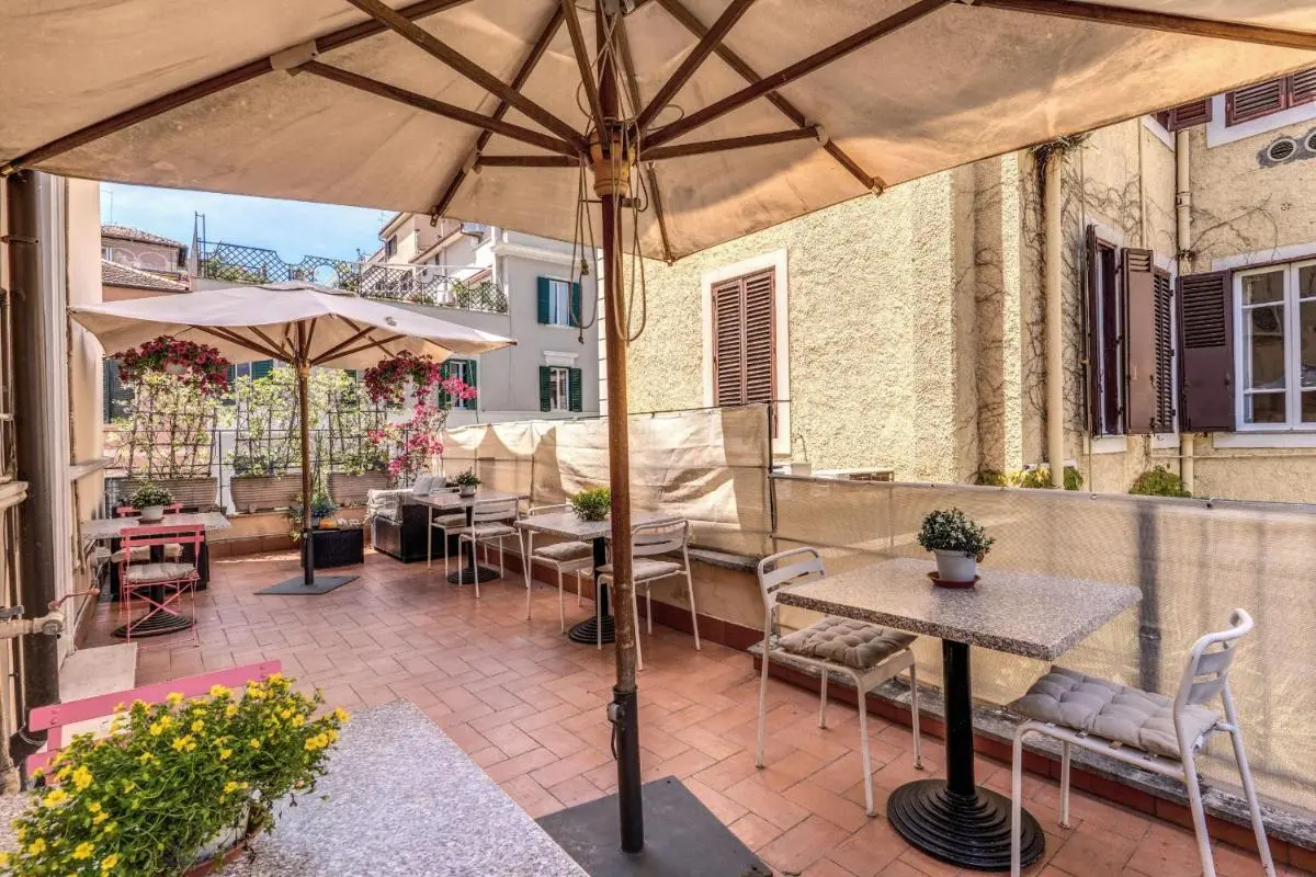 Image 4 of Imperia Suite
