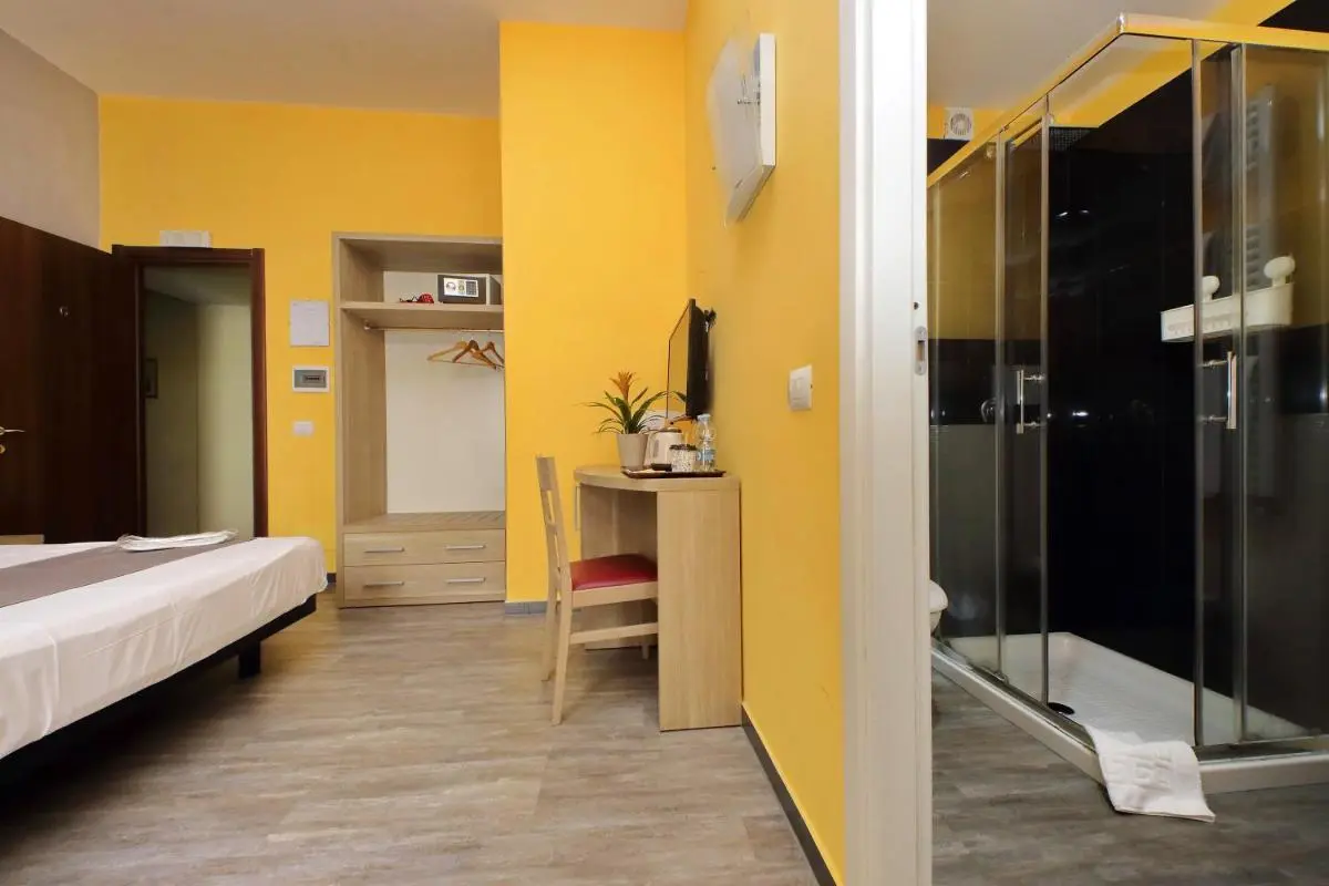 Image 2 of LHG Comfy Rooms