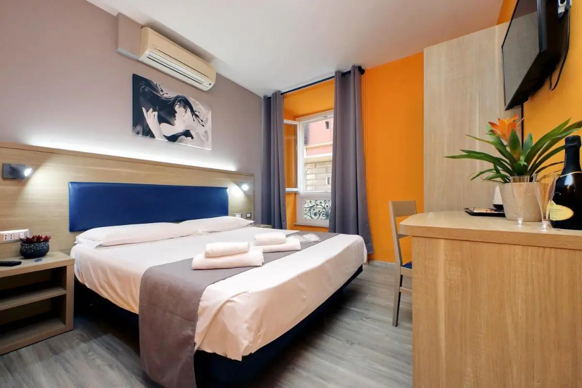 Image 1 of LHG Comfy Rooms