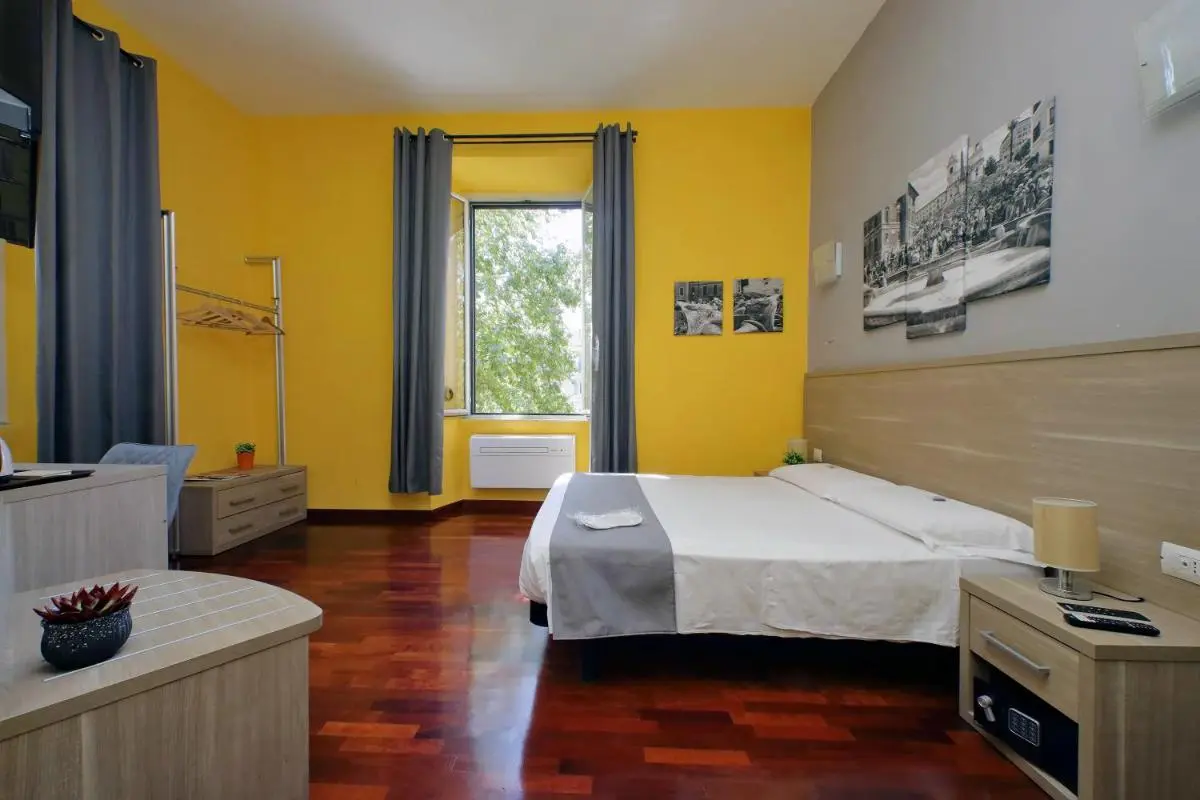 Image 6 of LHG Comfy Rooms