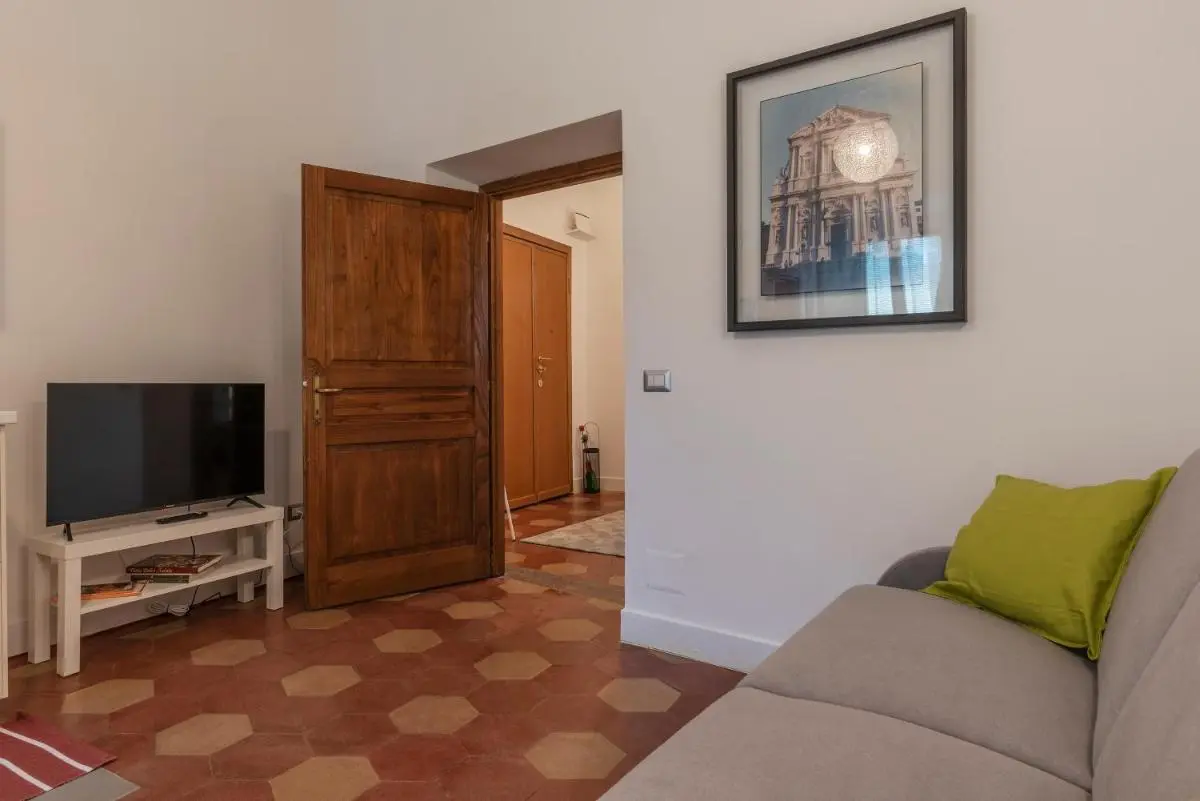 Image 4 of Largo di Torre Argentina Apartment