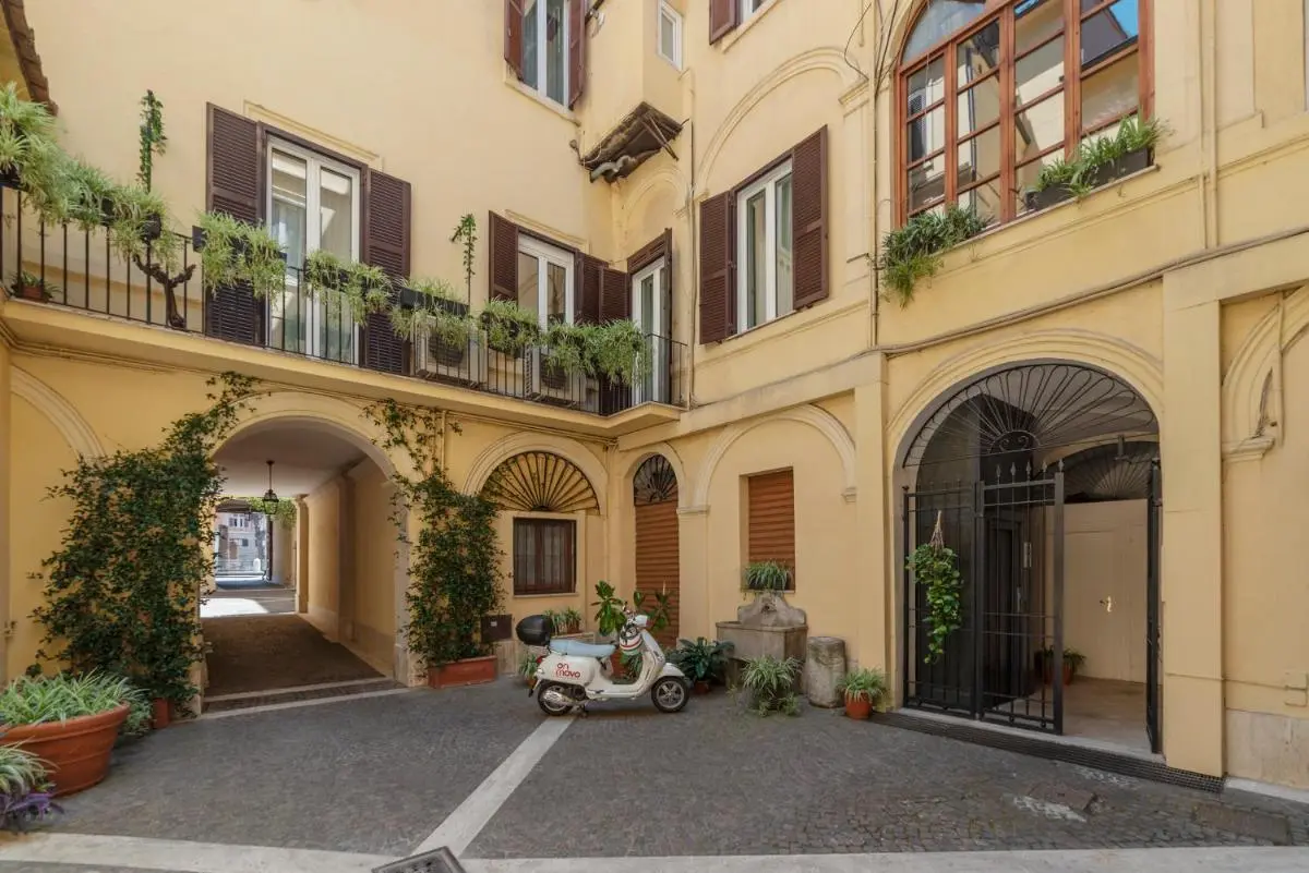 Image 5 of Largo di Torre Argentina Apartment