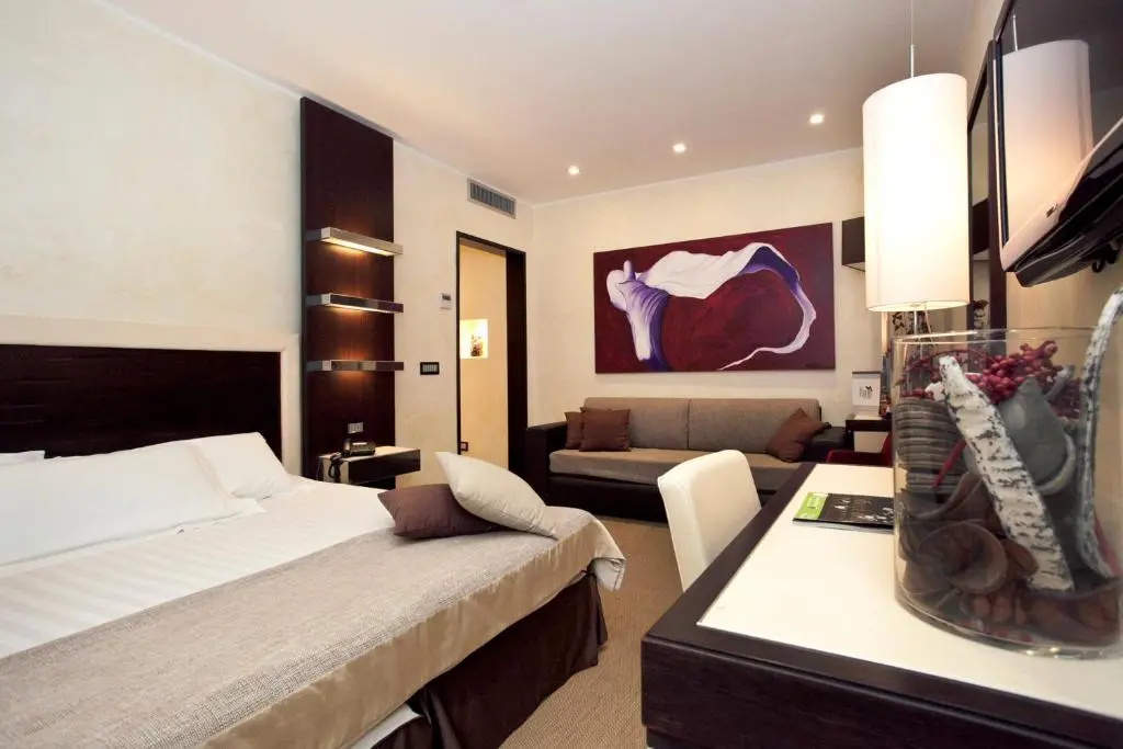 Image of Les Fleurs Luxury House