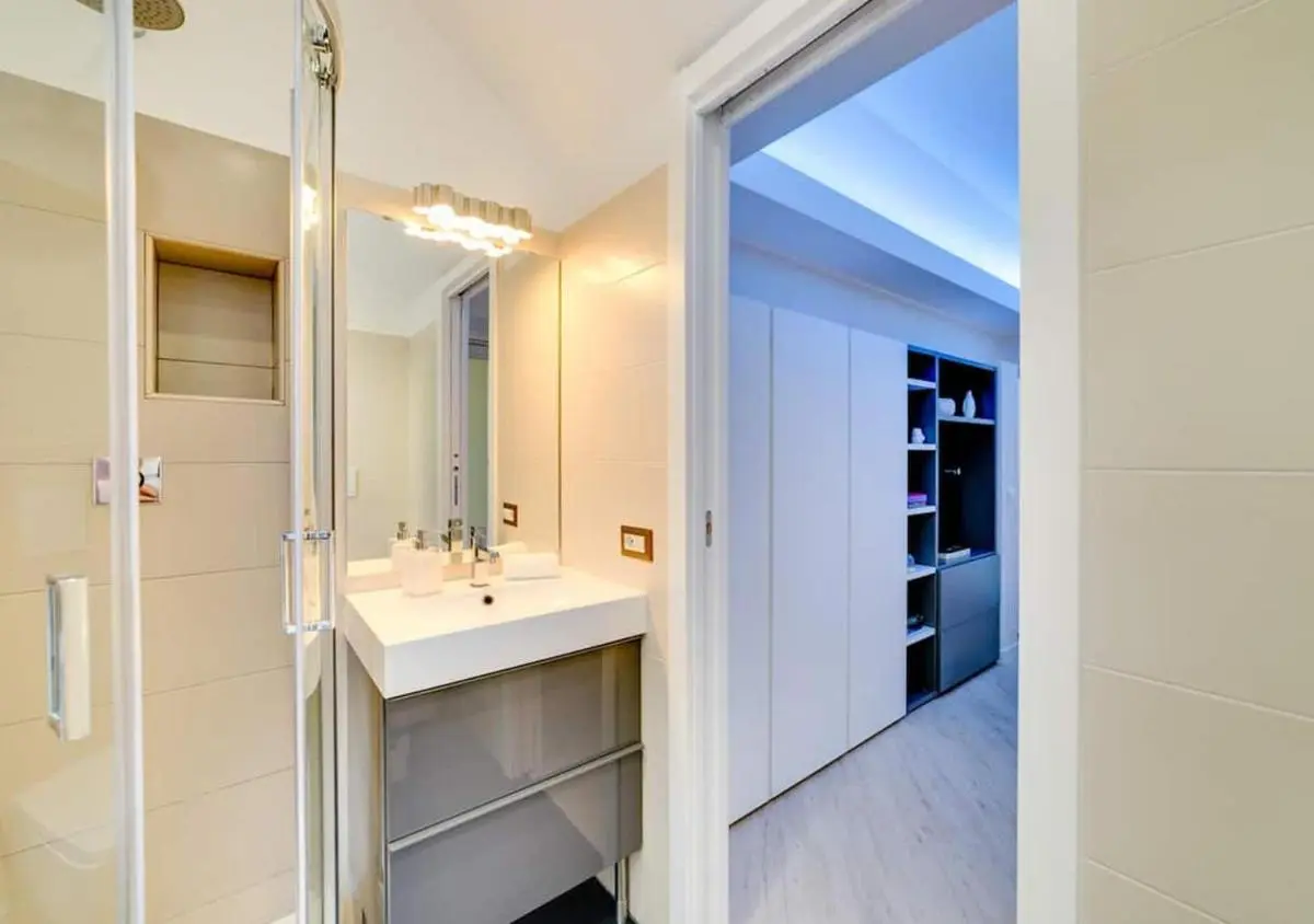 Image 2 of Luxury, large flat with terrace on Vatican Walls