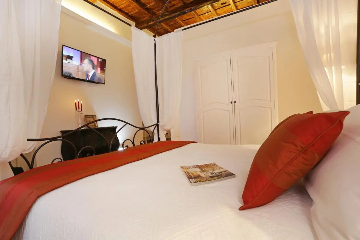 Image 2 of Madonna de’ Monti Suites