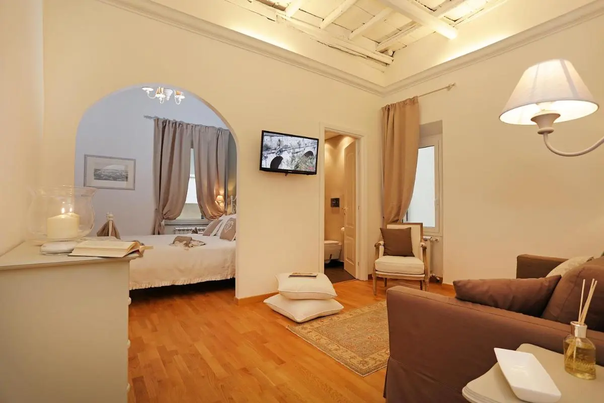 Image 5 of Madonna de’ Monti Suites