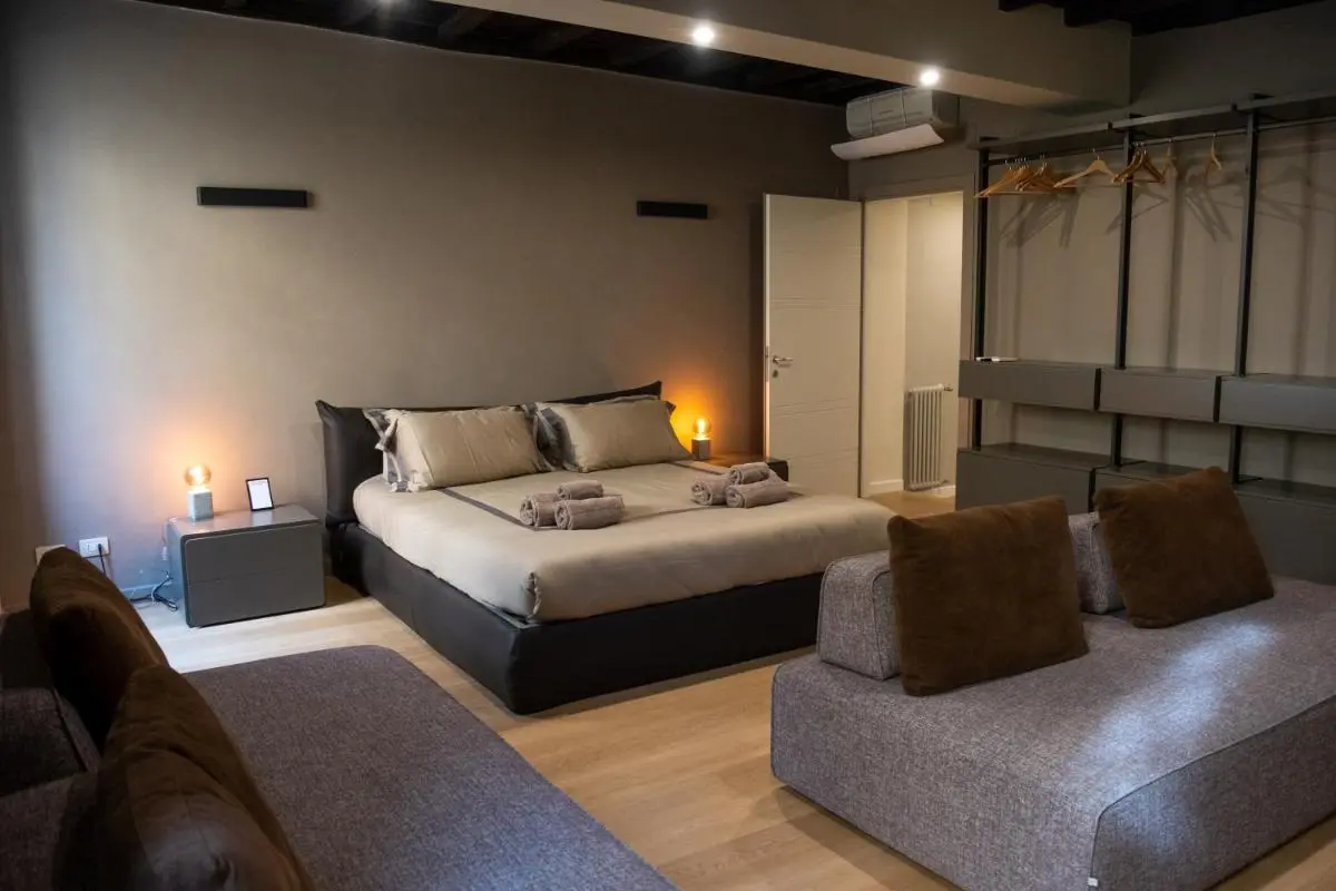Image 1 of Maison Chic Spagna