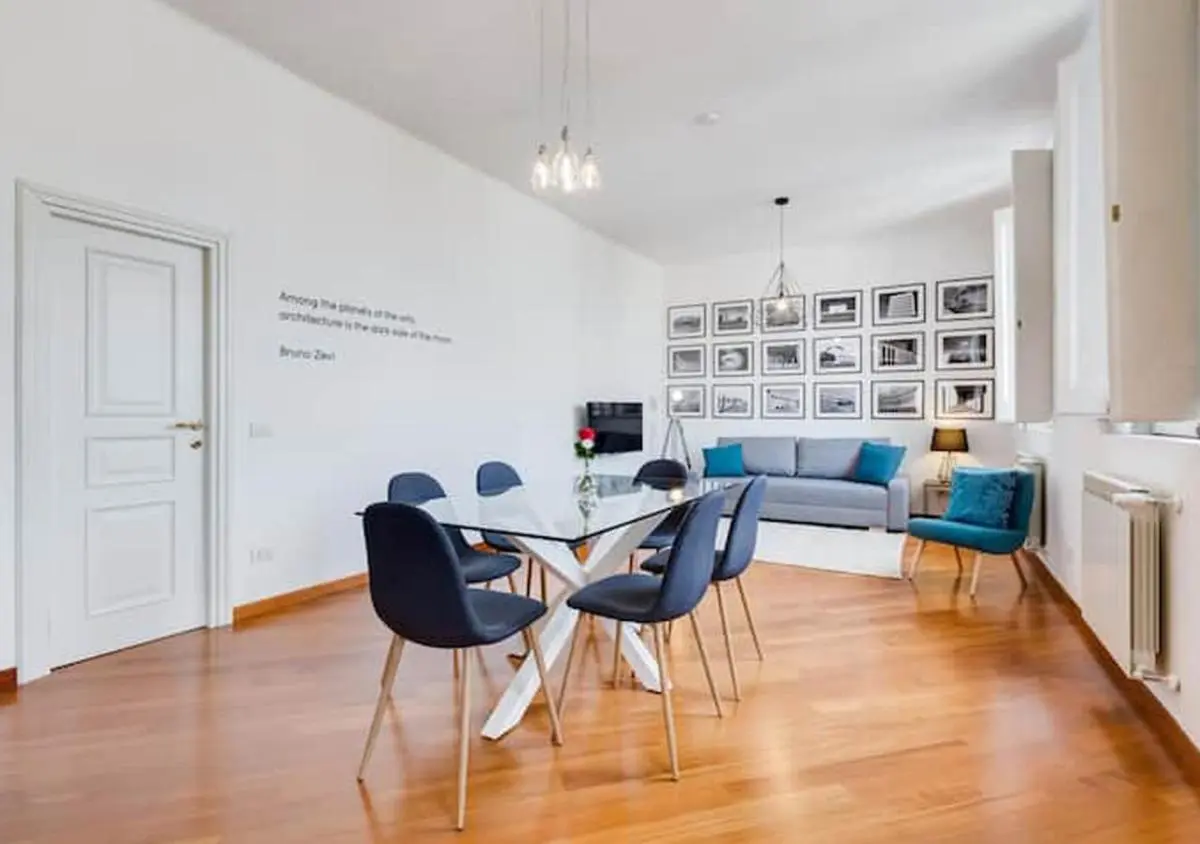 Image 4 of Modern, stylish flat near Piazza della Repubblica