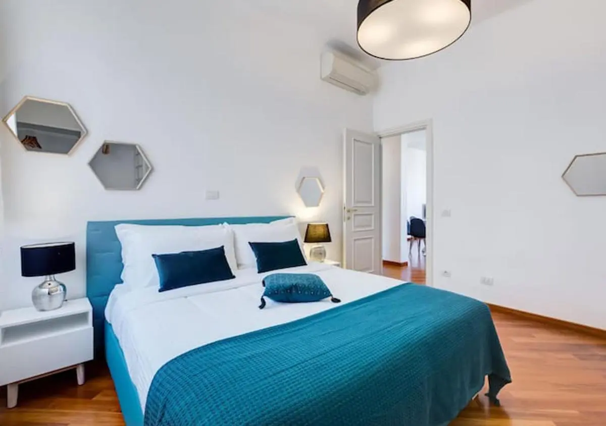 Image 6 of Modern, stylish flat near Piazza della Repubblica