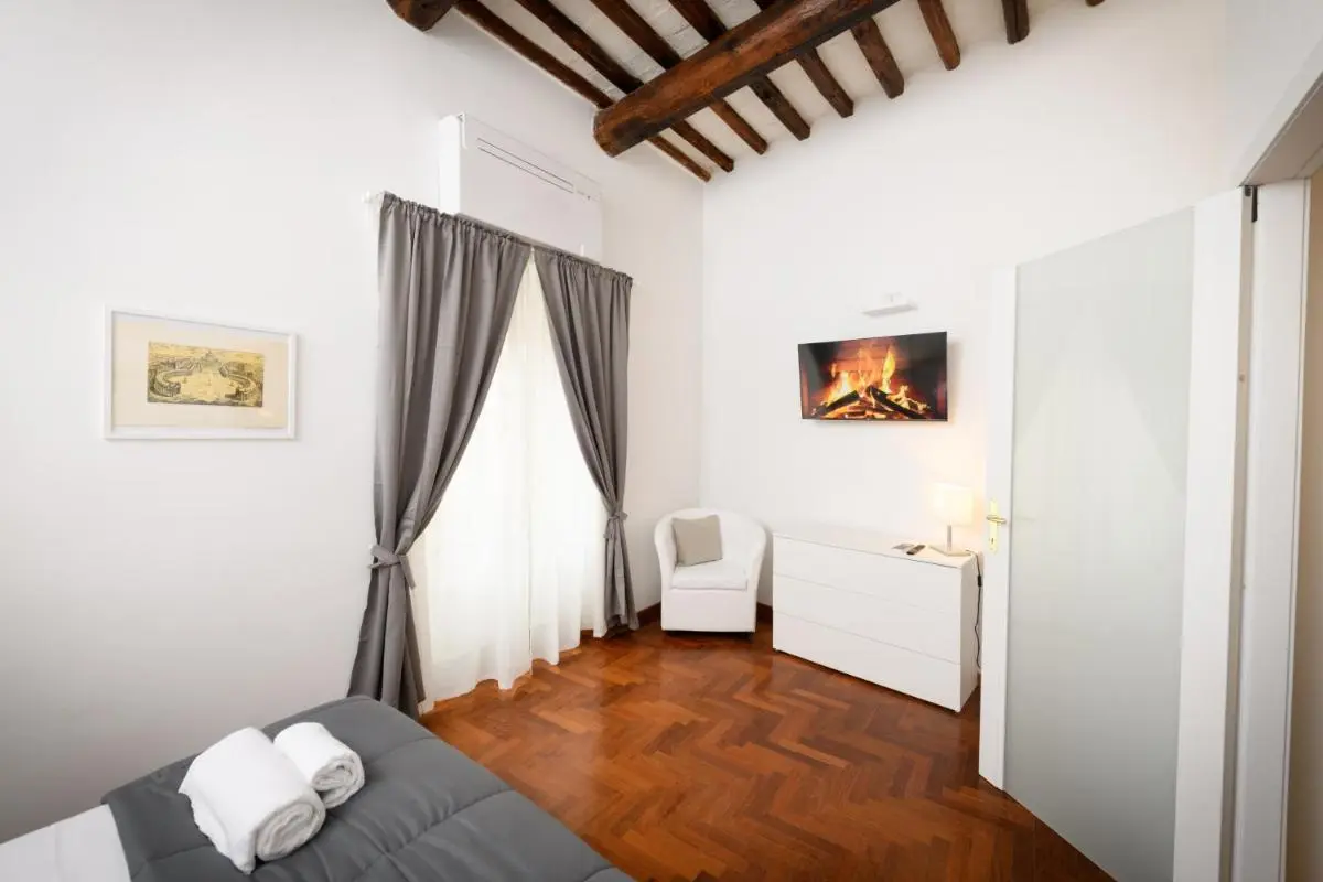 Image 1 of Mommy’s – Vatican House