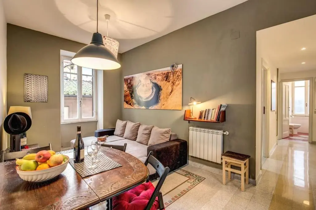 Image of Monti Coliseum 2nd floor 3 bedroom