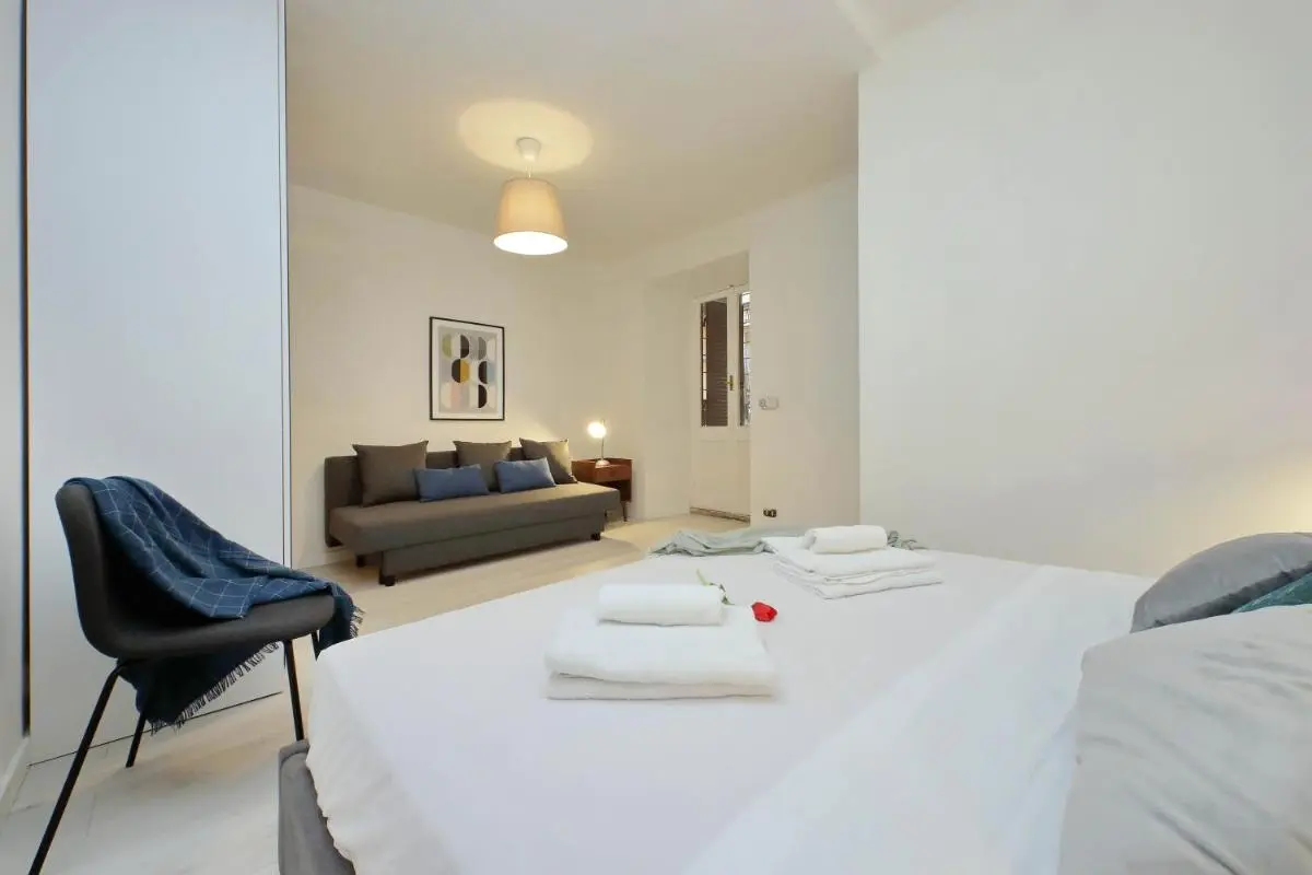 Image 2 of Monti Spacious Apartment 2