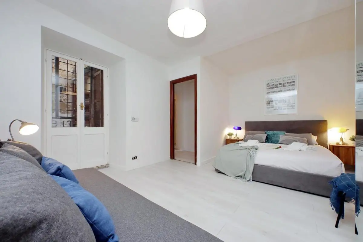 Image 3 of Monti Spacious Apartment 2