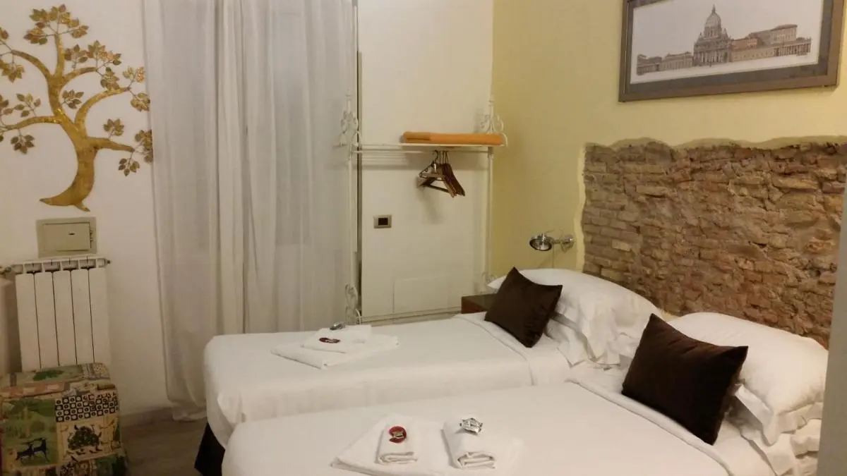 Image 2 of Navona First Rooms