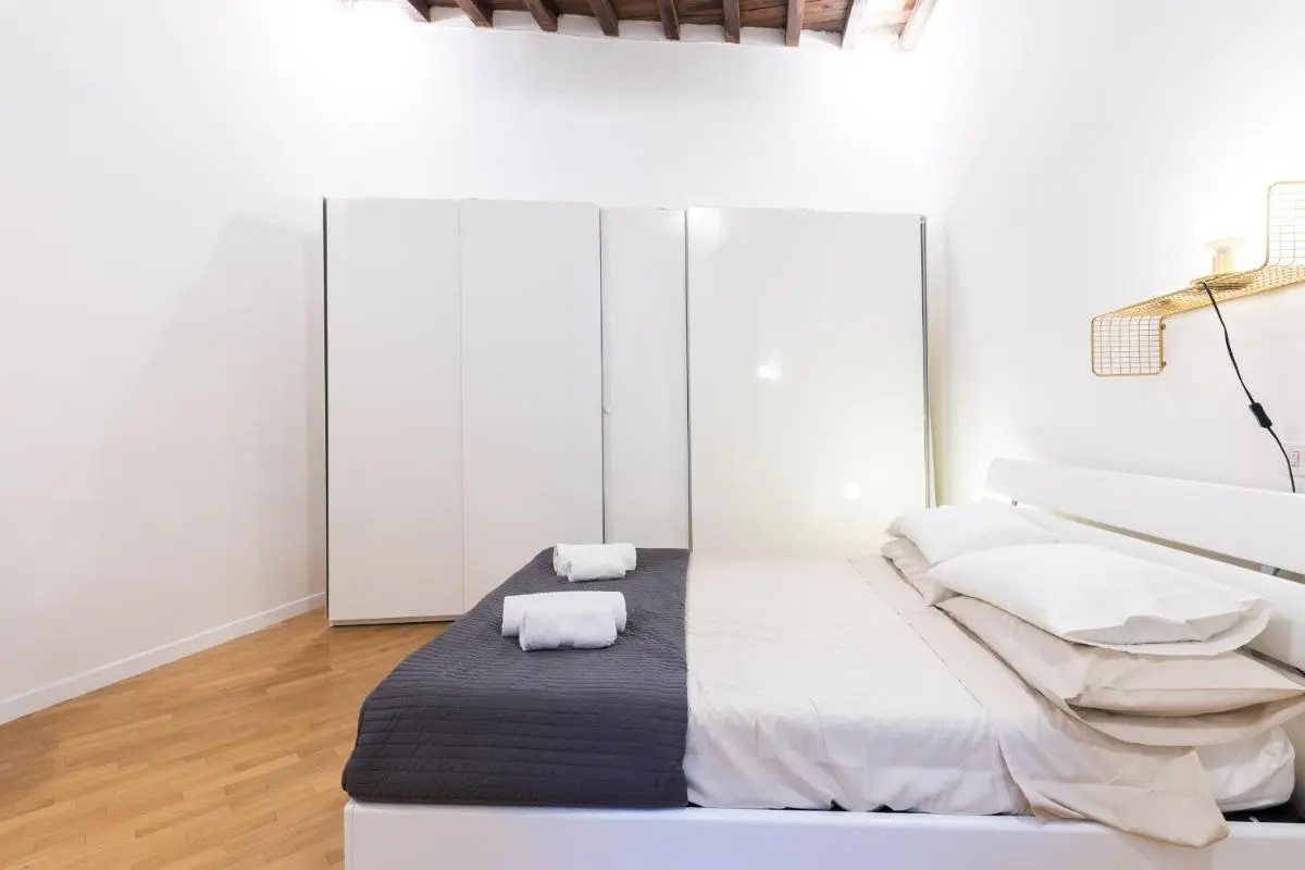 Image 2 of Navona Open Space Apartments