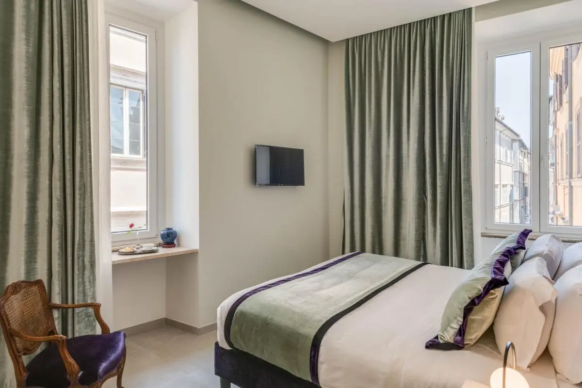 Image 4 of Navona Theatre Hotel