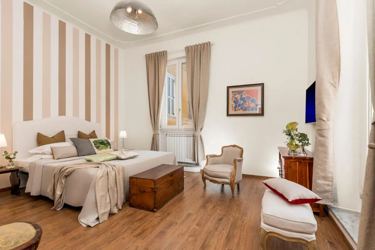 Image 6 of New! Spanish Step Design Apartment