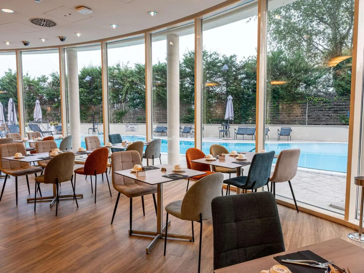 Image 5 of Novotel Roma Est