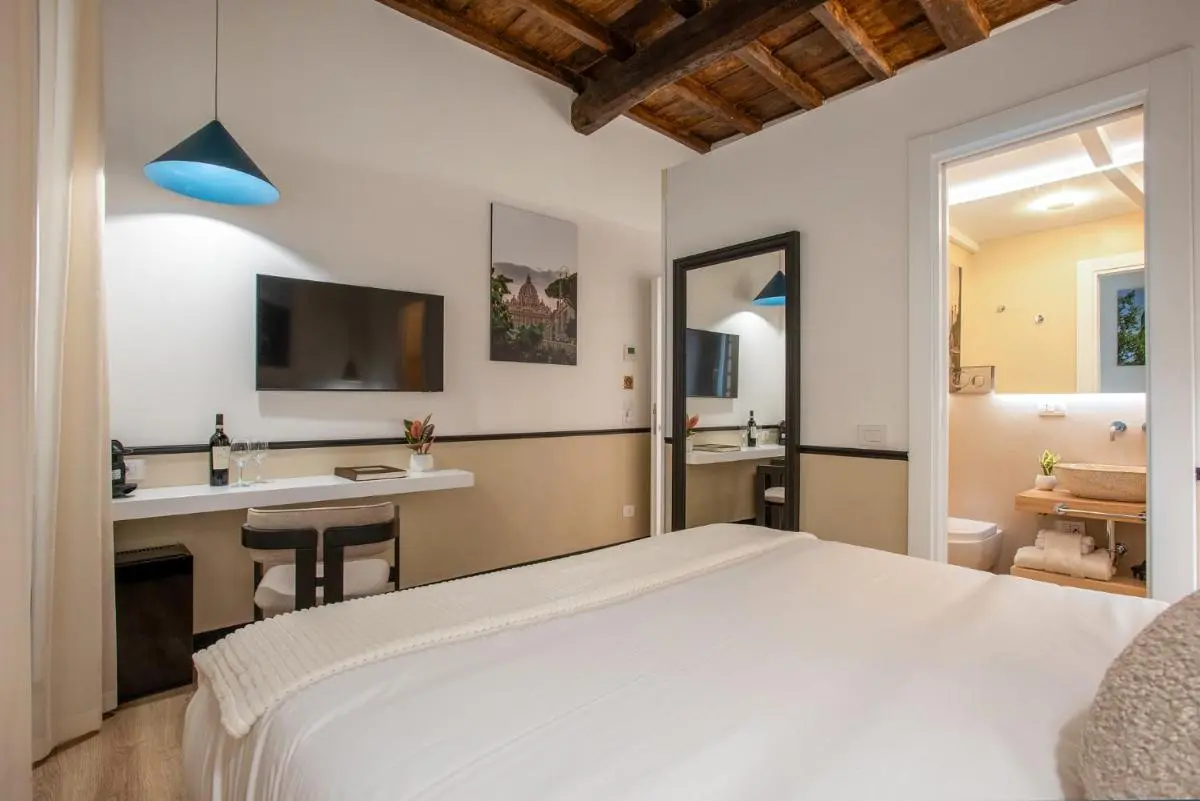 Image 4 of Pantheon Suites Rome 1