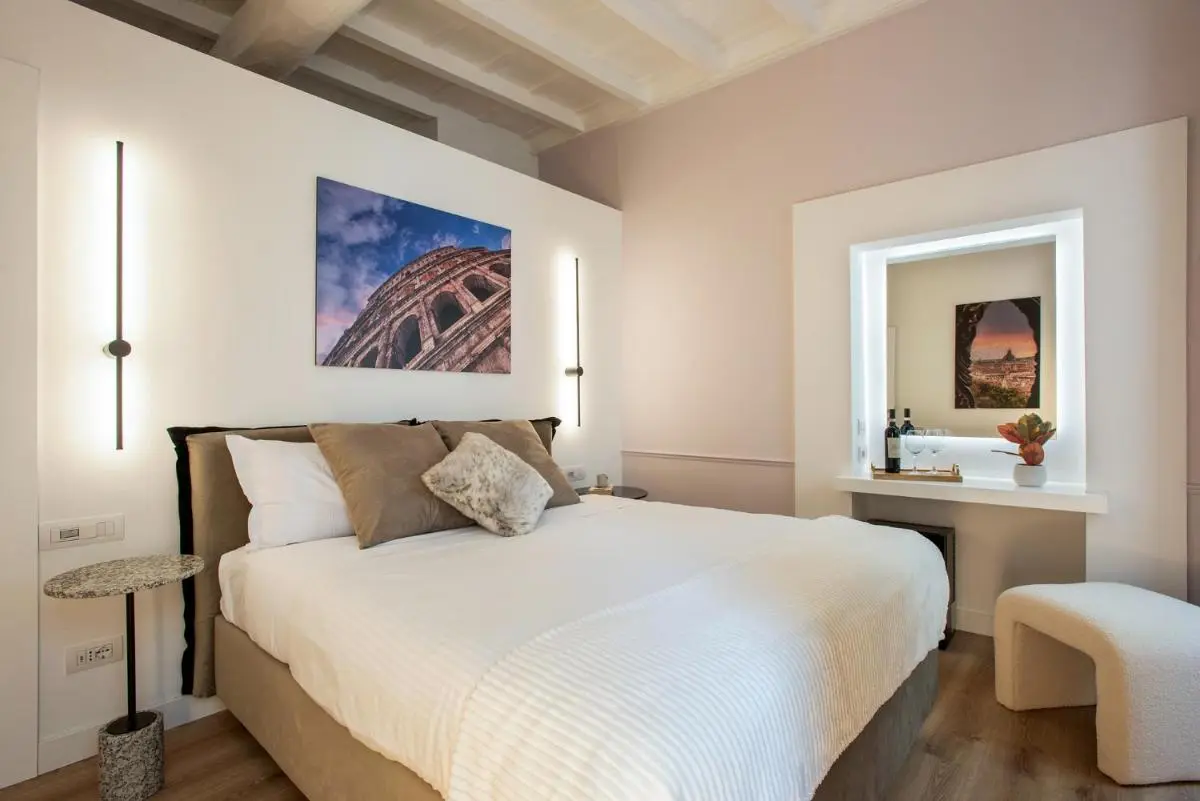 Image 6 of Pantheon Suites Rome 2