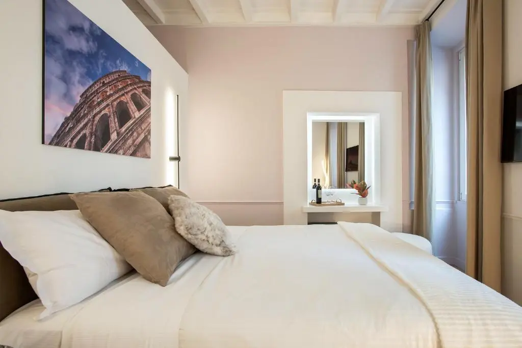 Image of Pantheon Suites Rome 2