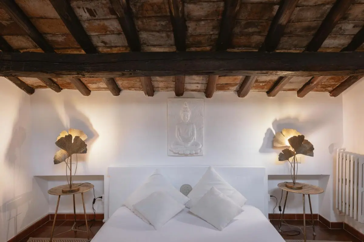 Image 5 of Piazza Navona Historic Luxury Apartment