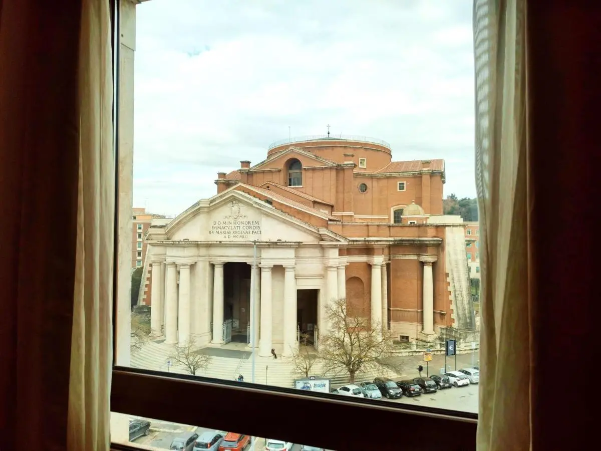 Image 3 of Radisson Blu GHR Rome