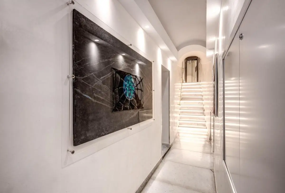 Image 3 of Relais Fontana Di Trevi Hotel