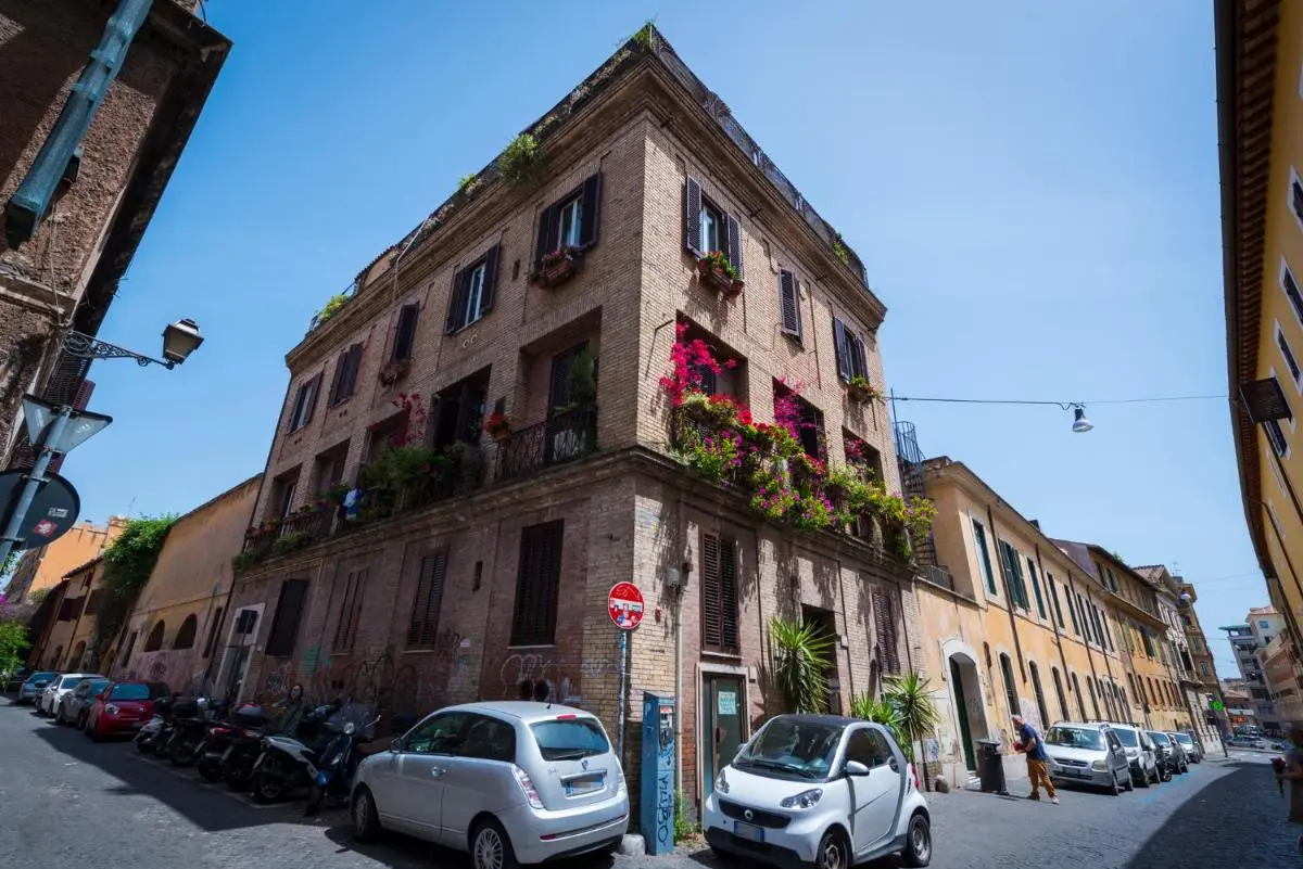 Image 3 of Rent Rooms Trastevere