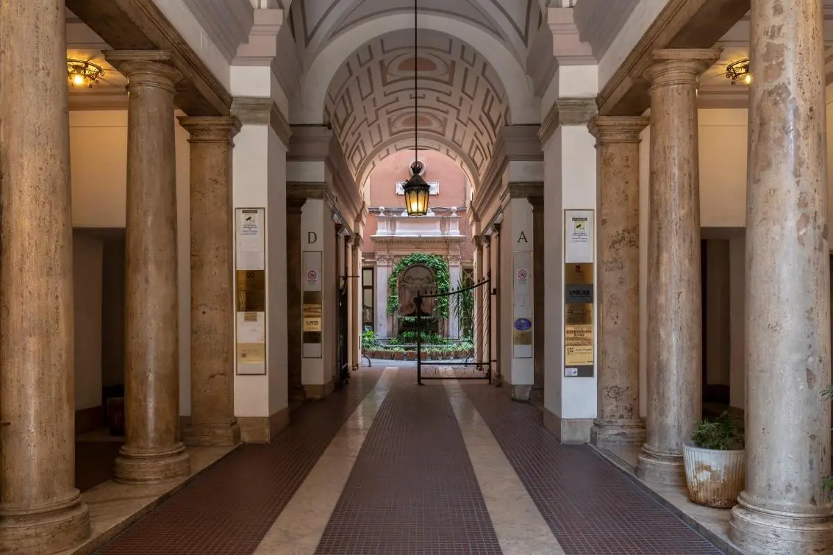 Image 5 of Roman Nights