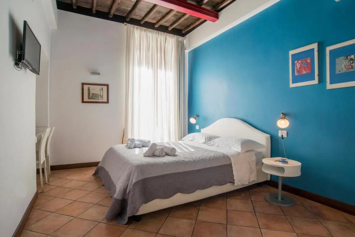 Image 1 of SWEETSUITE Rome