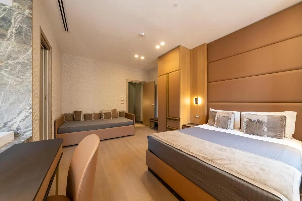 Image 6 of San Carlo Suite