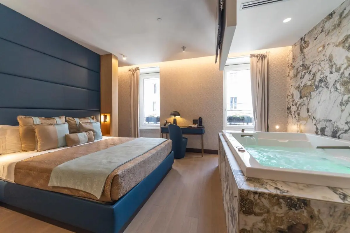 Image 1 of San Carlo Suite
