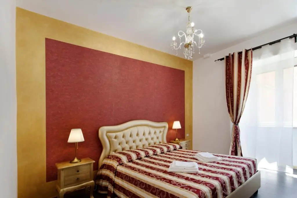 Image of Secret Rhome