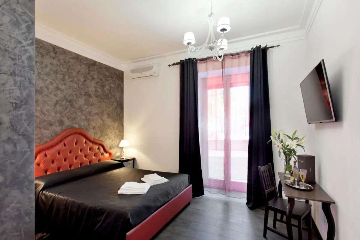 Image 4 of Secret Rhome