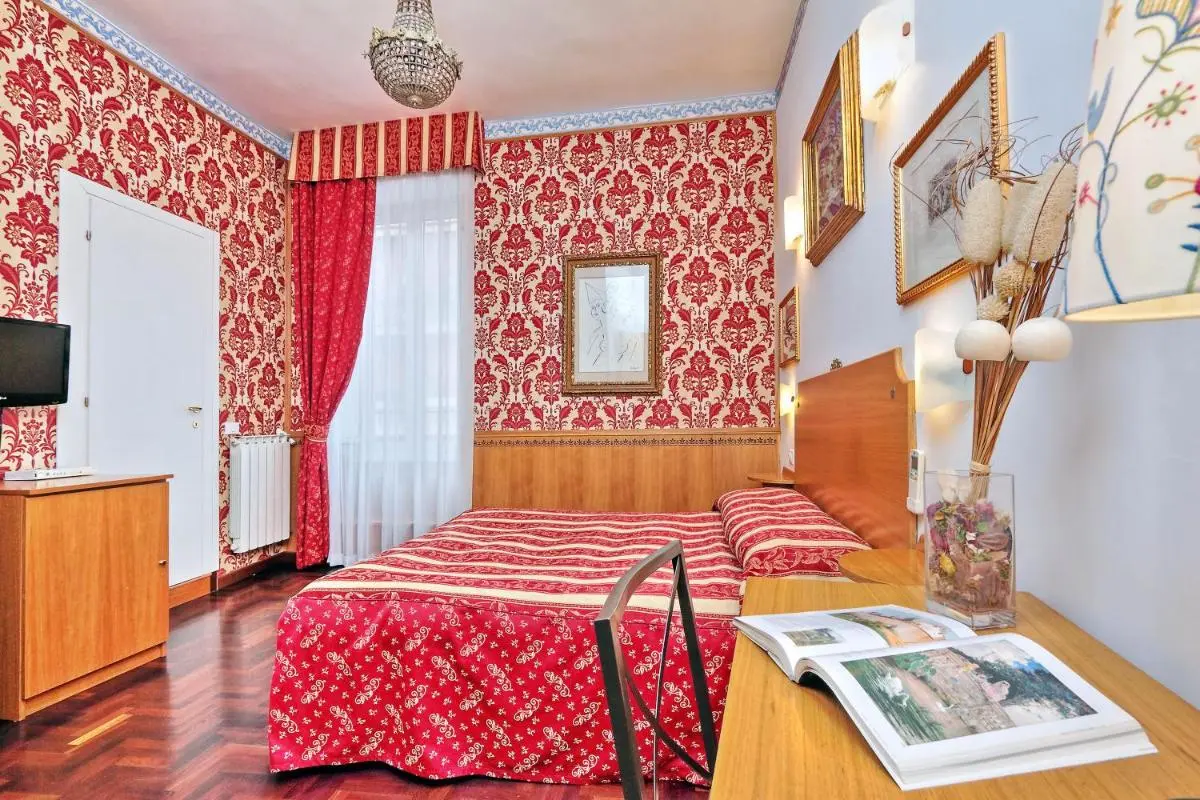 Image 1 of Sonnino Suite