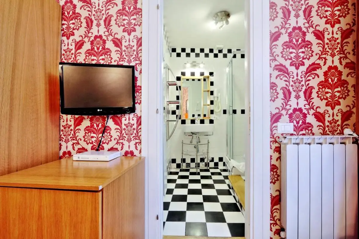 Image 3 of Sonnino Suite
