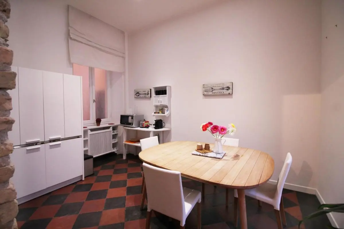 Image 3 of Spanish Steps Art Apartment