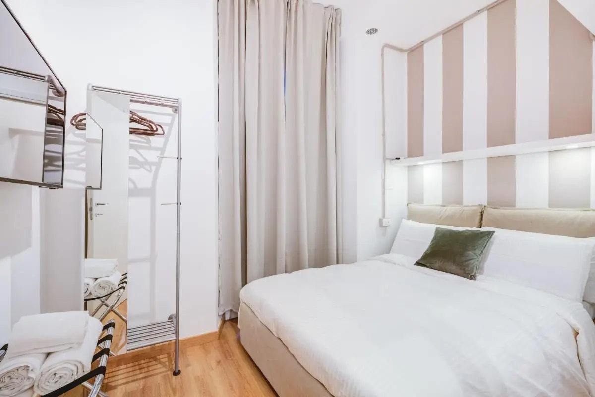 Image 6 of Spanish Steps Luxury Apartment