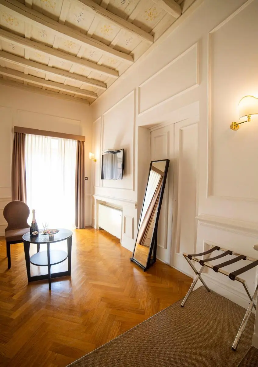 Image 4 of Splendor Suite Rome – Suites & Apartments