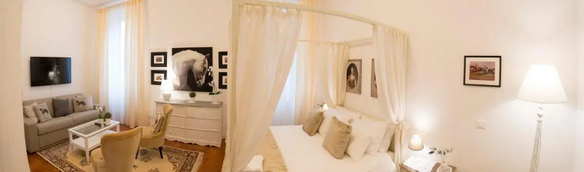 Image 4 of St Paul House Boutique & Apartment