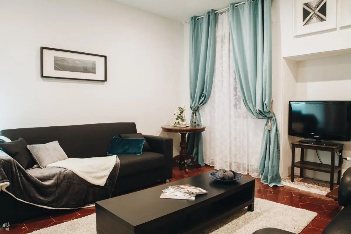 Image 4 of Suite Rondanini