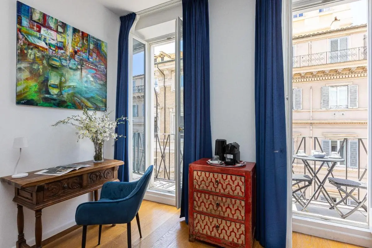 Image 3 of Suite della Pigna