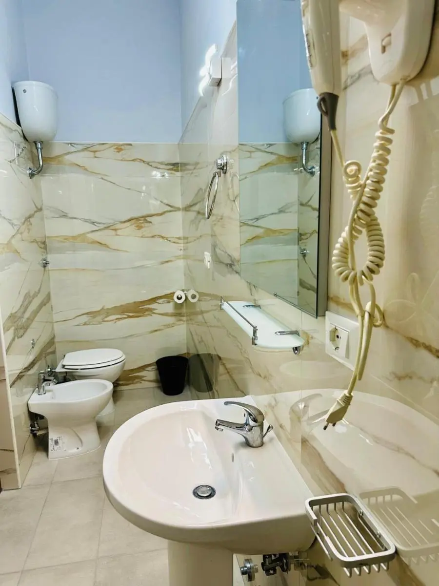 Image 5 of Termini luxury home