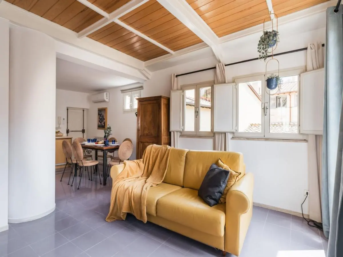 Image 3 of The Best Rent – Two-bedroom apartment with terrace near Trevi Fountain