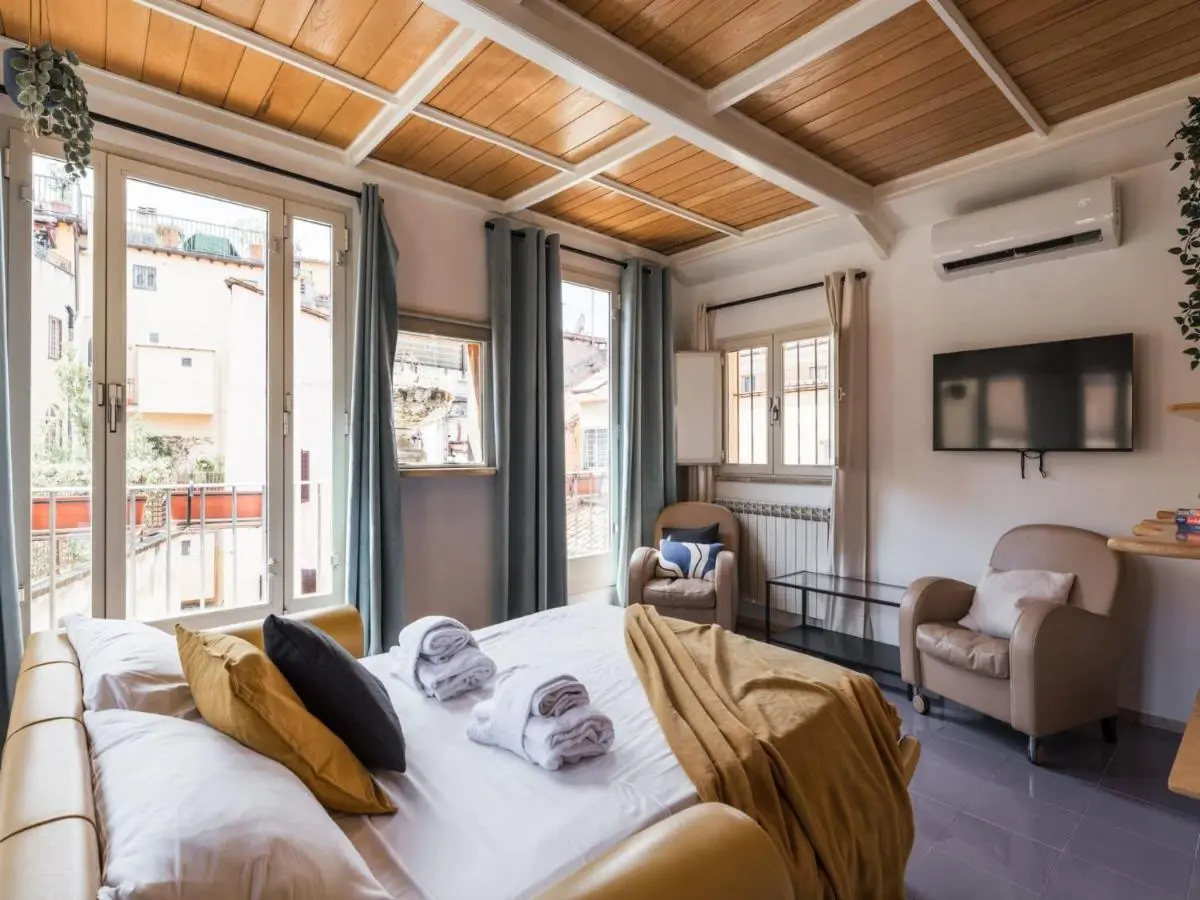 Image 6 of The Best Rent – Two-bedroom apartment with terrace near Trevi Fountain