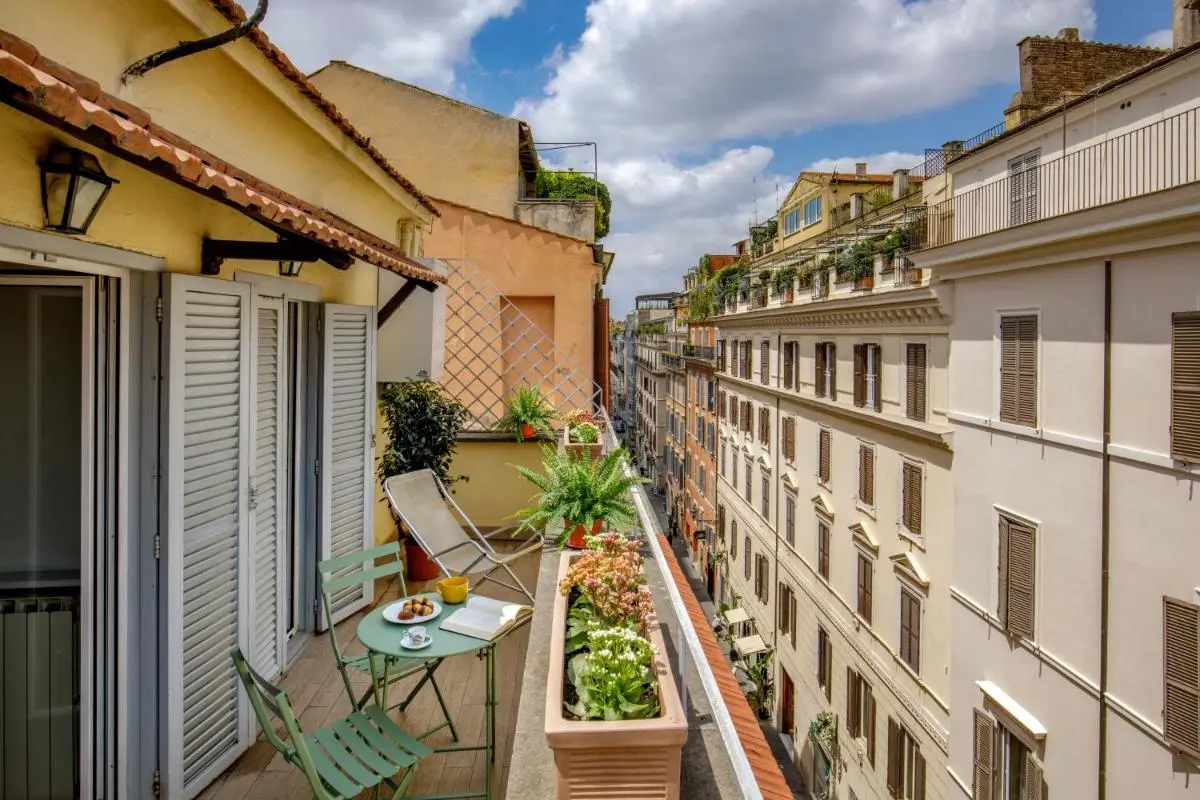 Image 5 of The right place 4U Mario de Fiori Apartment