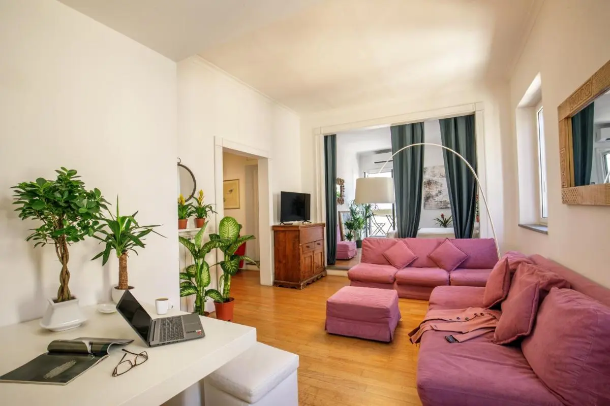 Image 4 of The right place 4U Mario de Fiori Apartment
