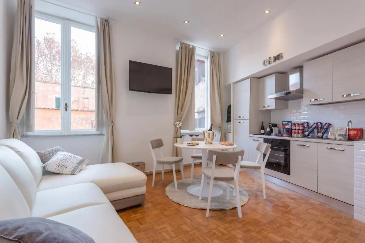 Image 3 of TownHouse by the Spanish Steps